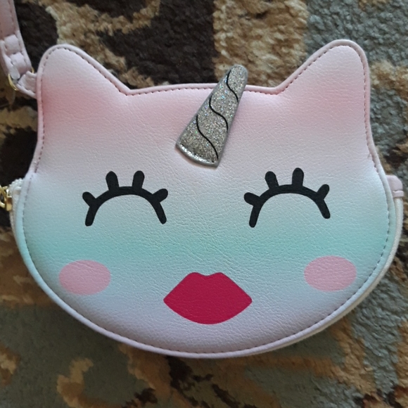 6x*Host Pick* Betsey Johnson cute wristlet - Picture 2 of 8